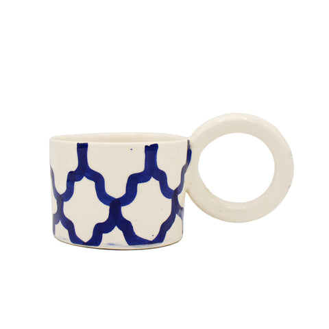 Mug bleu foncé et blanc avec anse